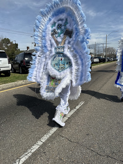 Big Queen Niecey walking in full regalia