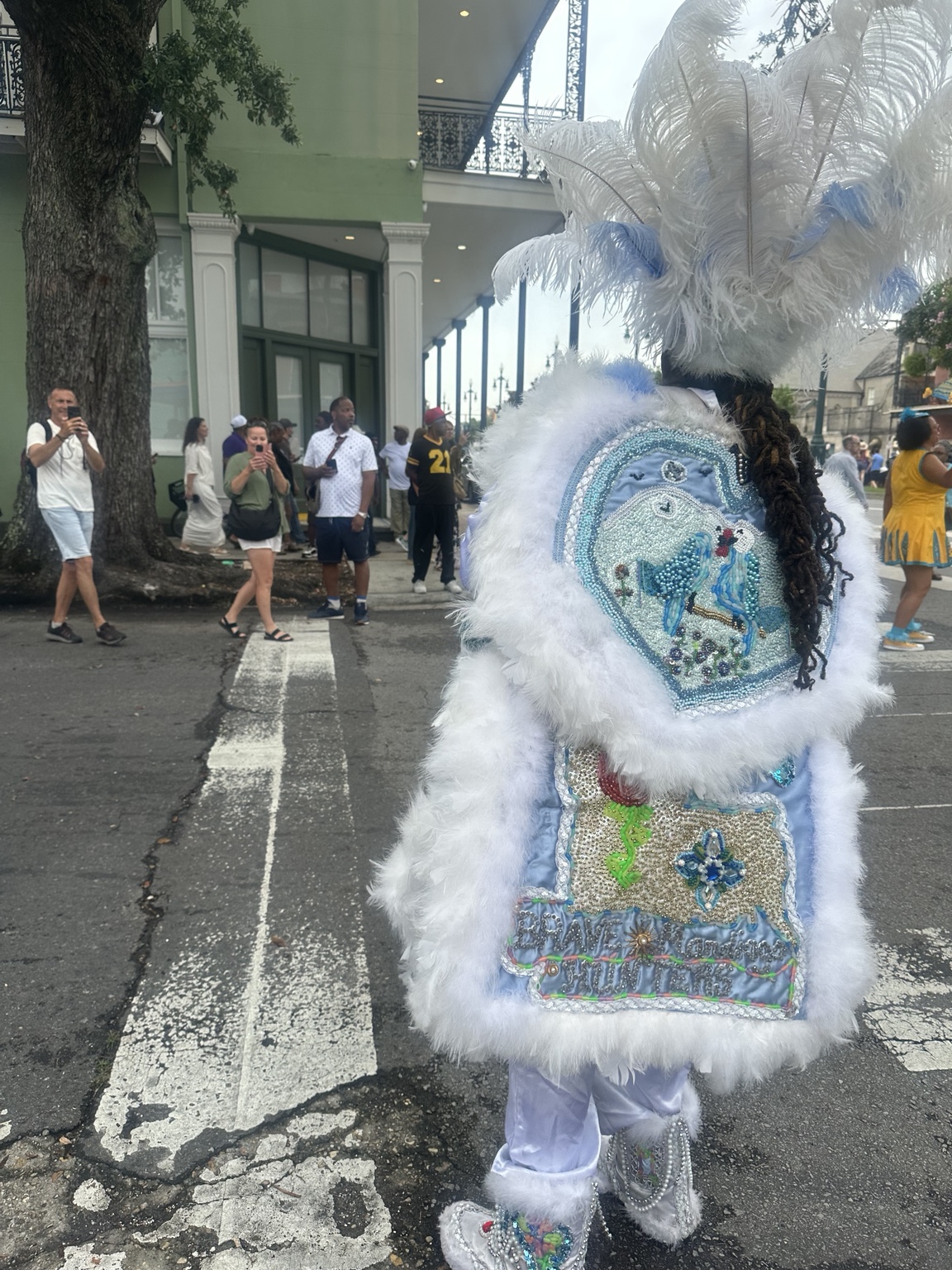 Intricate beadwork on Big Queen Niecey’s suit
